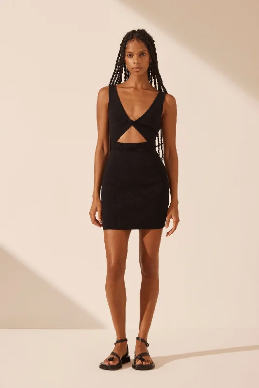 BASIC TWIST FRONT MINI DRESS - BLACK Hip Women's Urban
